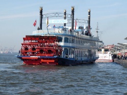 Hamburg - Das Tor zur Welt - Wasserurlaub