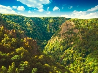 Bodetal mit Rosstrappenfelsen, Foto: W. Koglin / Harzer Tourismusverband e.V.