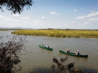 Kanufahren im Lower Zambezi Nationalpark, Foto: BoTG