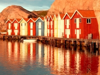 Fischerhütten in der Bucht von Smögen, Foto: Sebastian Lineros/imagebank.sweden.se