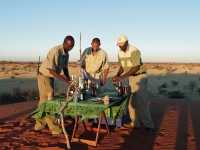 Sundowner in der Kalahari