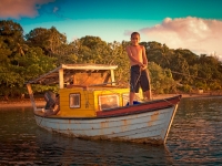 Kind aus Tonga auf einem Fischerboot, Foto: Tonga Tourism