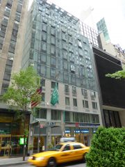 The Jewel Facing Rockefeller Center - Reiseangebote