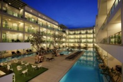 The Old Phuket - Karon Beach Resort - Reiseangebote